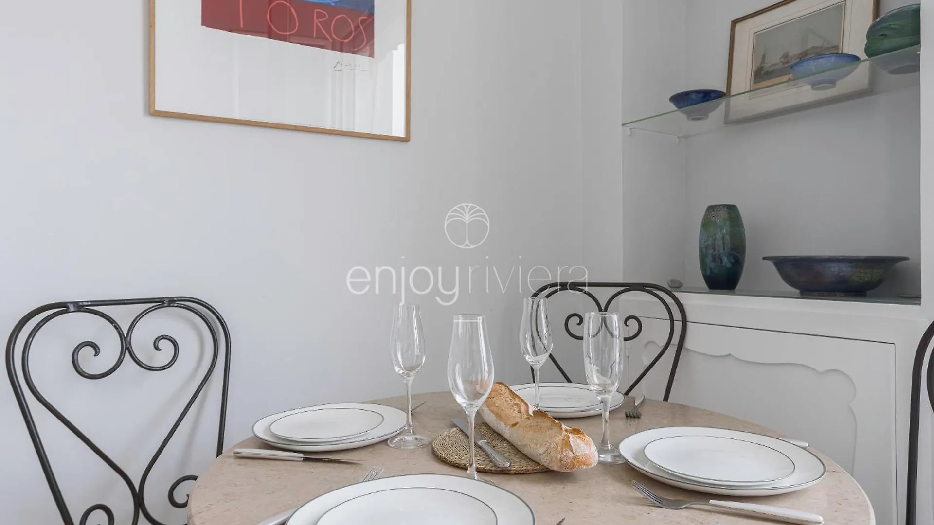 Apartment Palais Miramar - Suite & G17 - Vue Mer - Croisette Emplacement Unique -20 Plage - Wifi - Clim Cannes