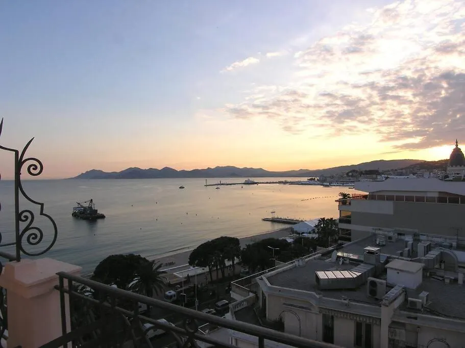 Apartmán Palais Miramar - Suite & G17 - Vue Mer - Croisette Emplacement Unique -20 Plage - Wifi - Clim Cannes Francie