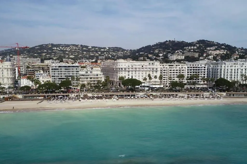 Palais Miramar - Suite & G17 - Vue Mer - Croisette Emplacement Unique -20 Plage - Wifi - Clim Cannes 0*,  Francie