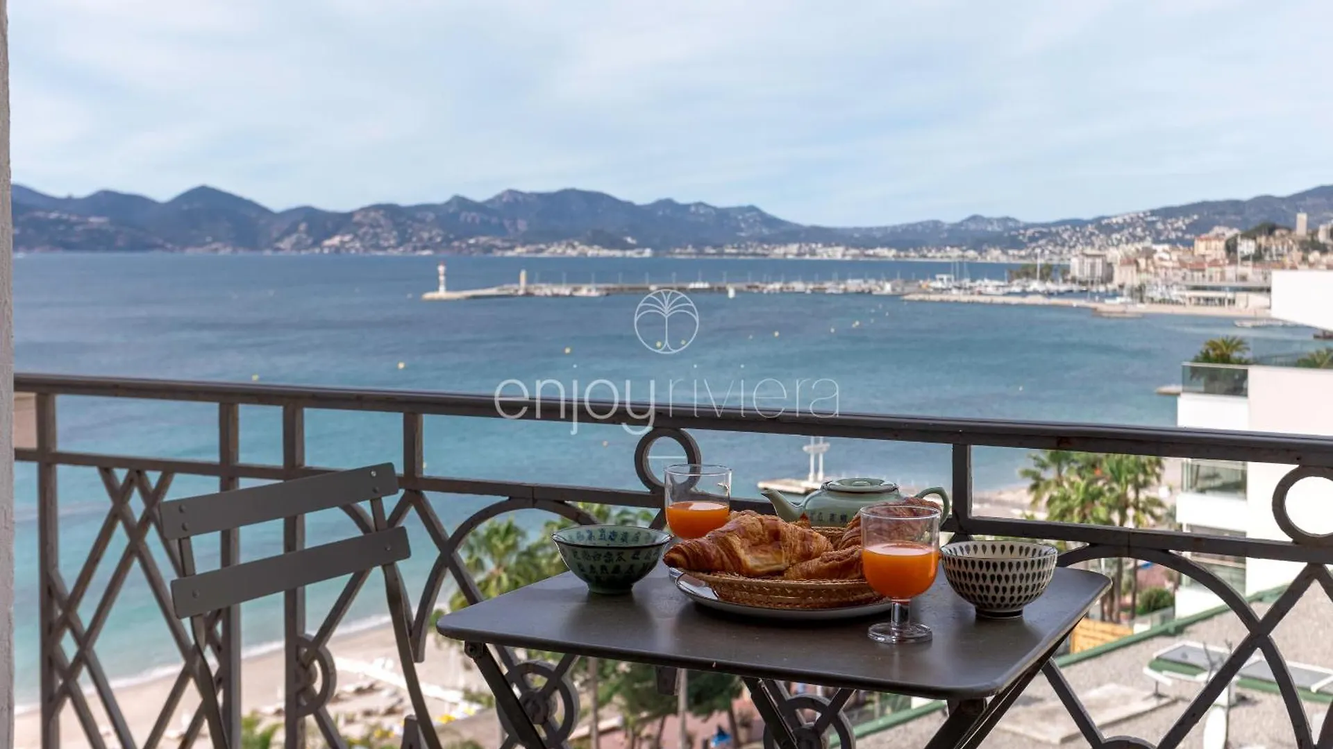 Palais Miramar - Suite & G17 - Vue Mer - Croisette Emplacement Unique -20 Plage - Wifi - Clim Cannes Apartment