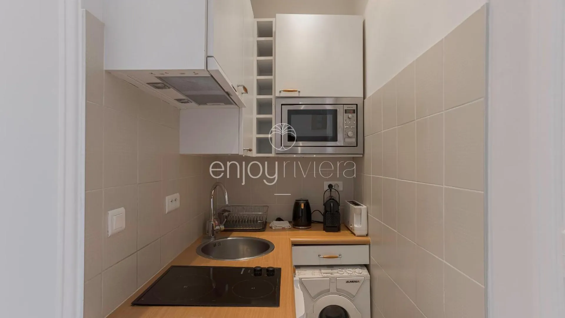 Palais Miramar - Suite & G17 - Vue Mer - Croisette Emplacement Unique -20 Plage - Wifi - Clim Cannes France